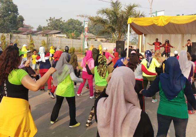 Sehat dan Semangat dalam Fun Aerobic dan Zumba Party di Bekasi Timur Regensi 7