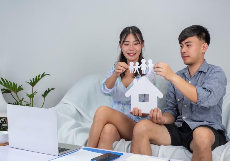 Generasi Sandwich Ingin Punya Rumah? Coba Cara Ini!