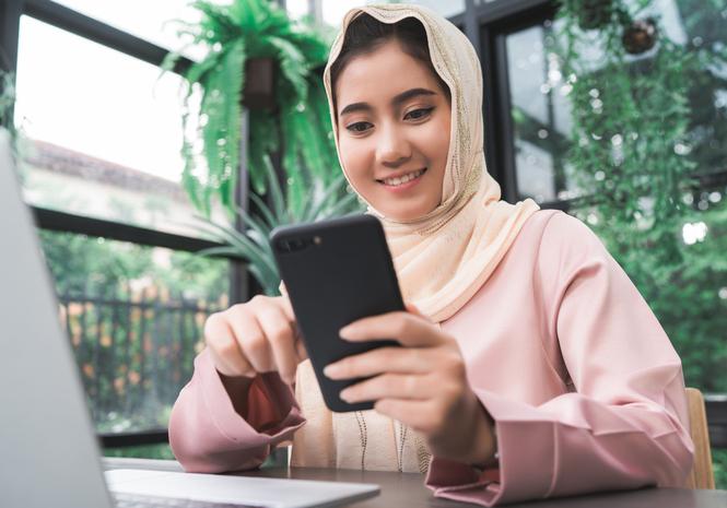 Media Sosial, Teman Hijrah atau Musuh Produktivitas?