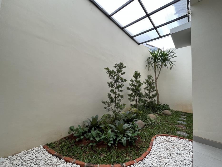 kalindo land - show unit