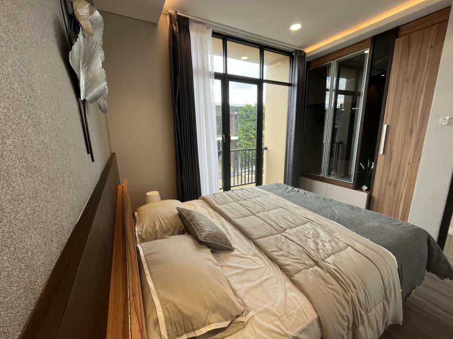 kalindo land - show unit